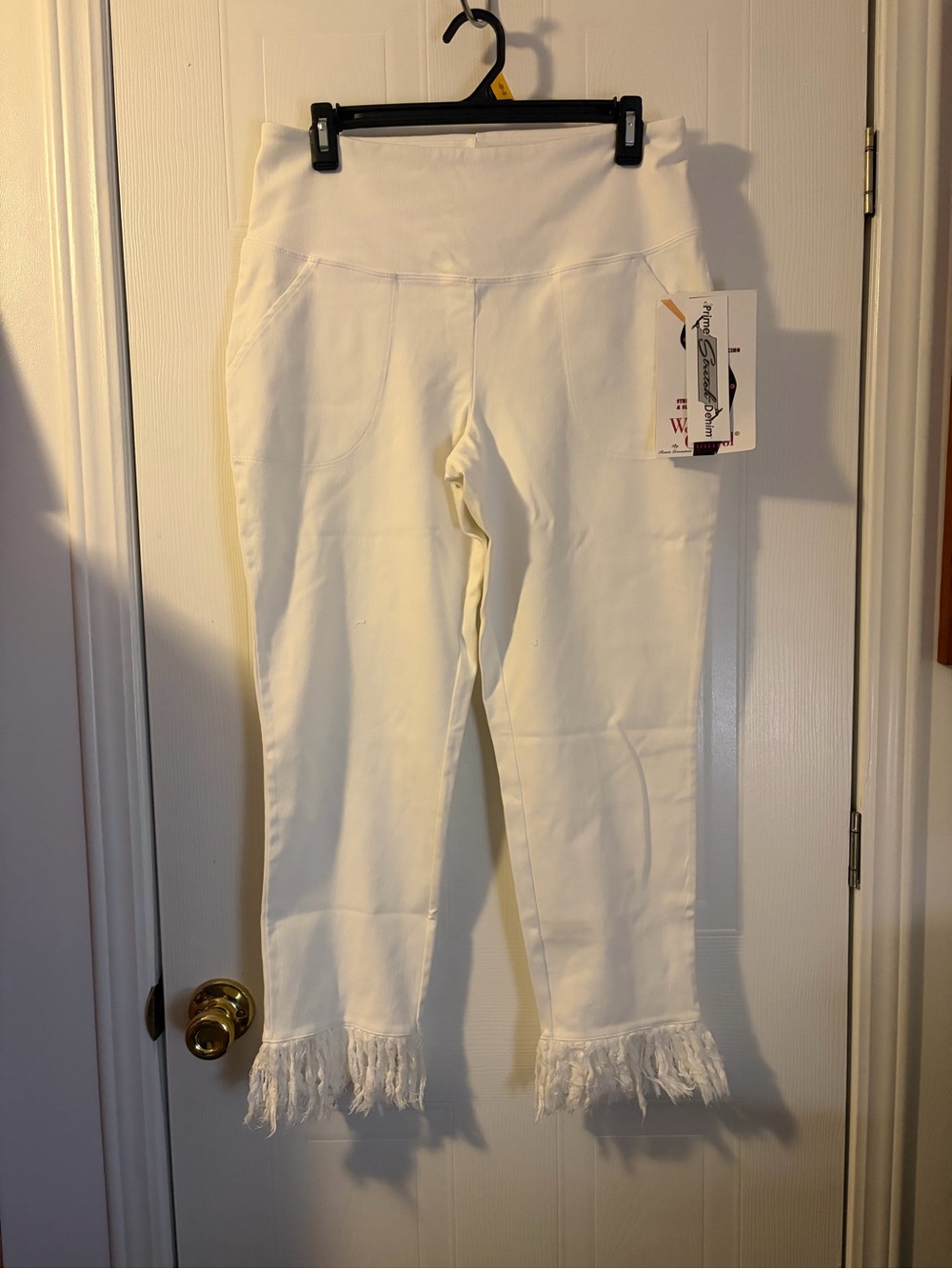 Women In Control New With Tags Chocolate White Capri With Fringe Size MP